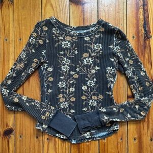 Free People thermal shirt like new